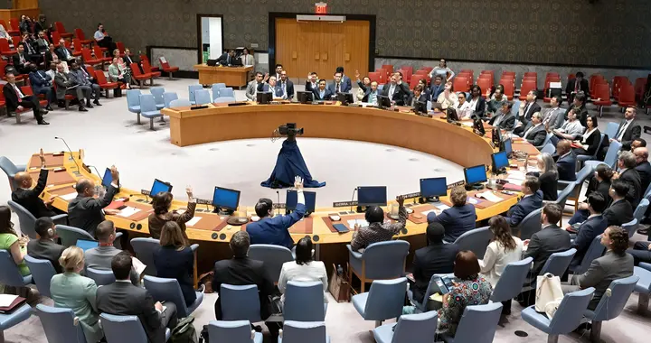 日本要废掉中国出兵权利，美国突然变脸，高市退路被彻底堵死