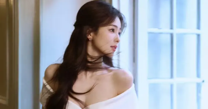 白鹿，今日份粉红少女，明媚满溢 ​​​