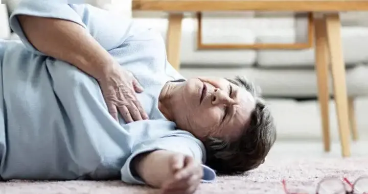 人不会无故心源性猝死！医生强调：宁可喝茶水，建议也别做5事