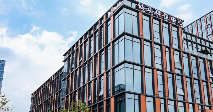 掌管10万家中国企业的男人：拒绝帮老外赚钱，如今让世界低头！