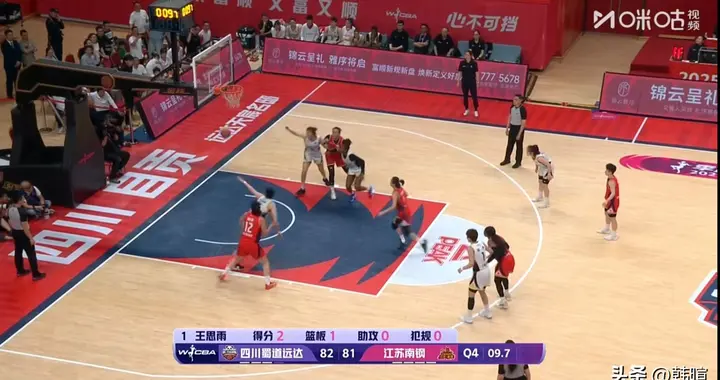WCBA半决赛：山西大胜新疆，王思雨罚球“玩火”、四川险胜江苏