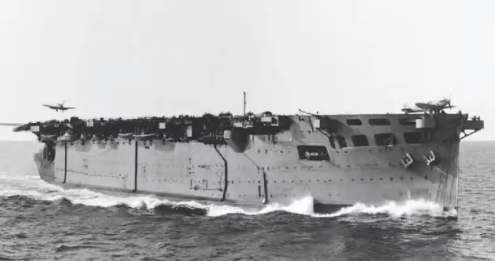 英国“百眼巨人”号航空母舰是英国皇家海军历史上的一座里程碑