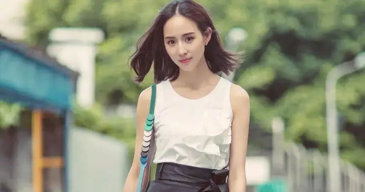 微胖女生这样穿，回头率200%！显高显瘦技巧全在这，照着穿就很美