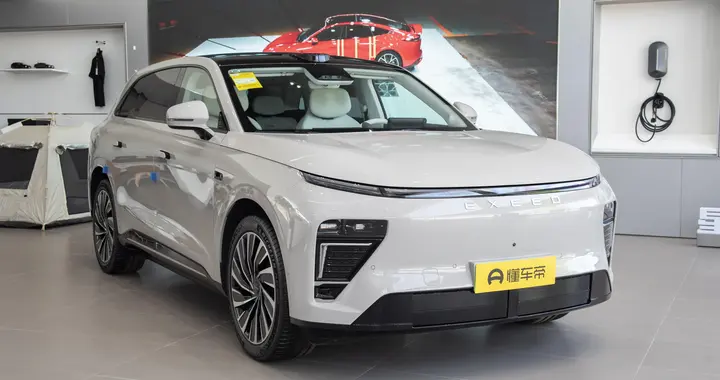 星途星纪元ET：真C级大座舱+猎鹰辅助驾驶  实力诠释"科技新豪华"！