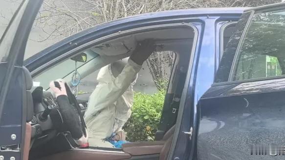 旭日祥瑞：杭州钱塘区男子停车去超市忘关副