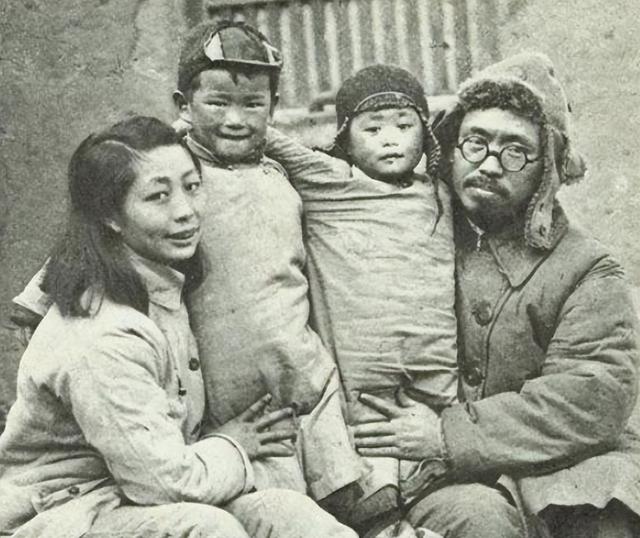 林月琴嫁罗荣桓，怀孕3个月得知前夫没死，罗荣桓：尊重你的决定