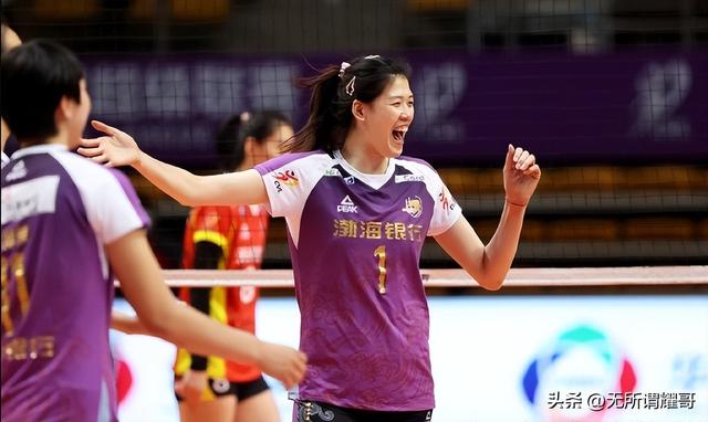 中国女排官宣了，蔡斌下课，赵勇上位，四位世界冠军在列