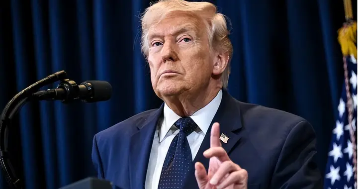 特朗普四天就变卦，紧急抛售1.72亿桶石油，38万亿债务兜不住了