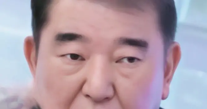 石破茂让高市早苗去问特朗普：你打伊朗合不合法？不问就是怂！