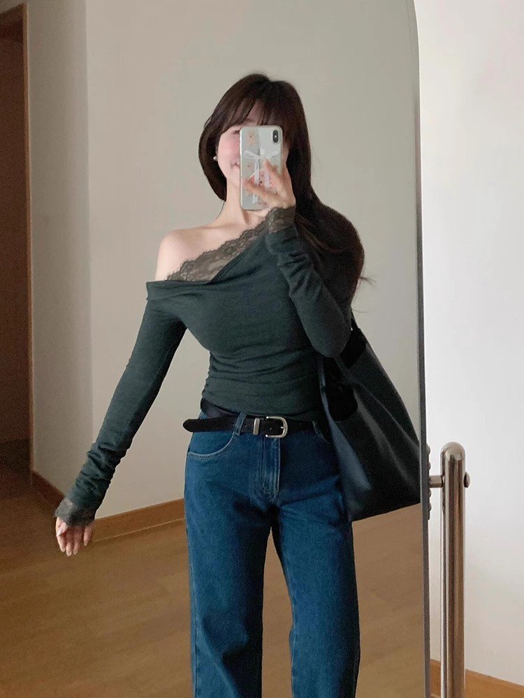 韩系灰色蕾丝斜肩长袖t恤女春秋辣妹内搭打