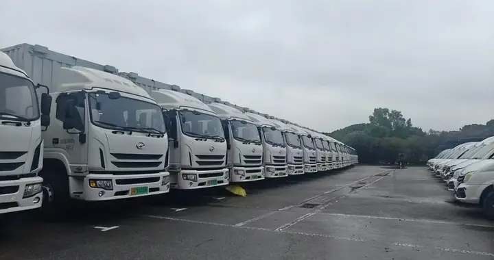华中大篷车巡展：先定路线还是先定车