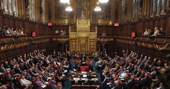 一年花掉1亿英镑？英国人为什么养着啥也不干的英国王室