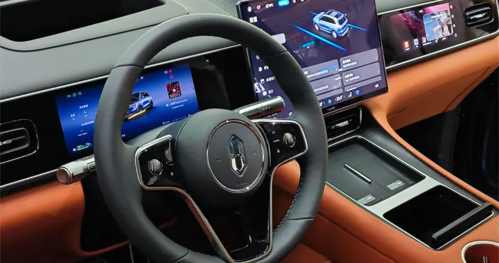 从M7到M6，问界再次决战理想L6，家用SUV格局要变天！