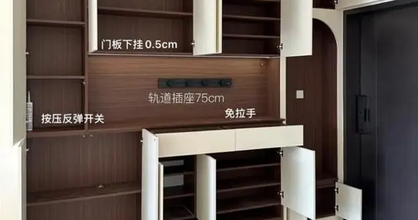 进门没有玄关怎么办？看完这些网友家的设计我真想砸了重装！