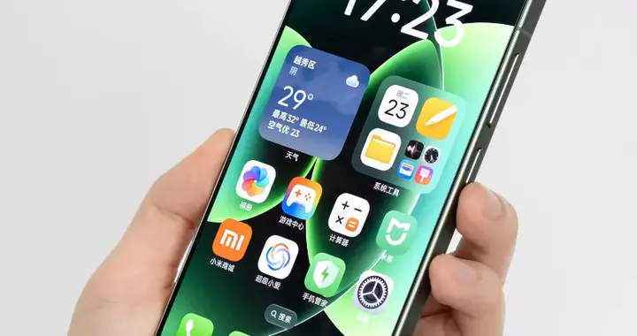 旗舰机大战提前打响！小米17 Ultra本月底登场