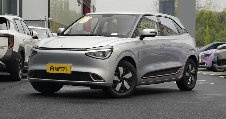 焕新价5.88 万起！东风奕派纳米 01 颜值高又智能，叩启都市女生心扉