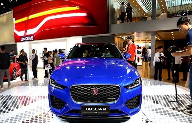 7月燃油车再迎大降价，大众速腾、丰田RAV4荣放打七折