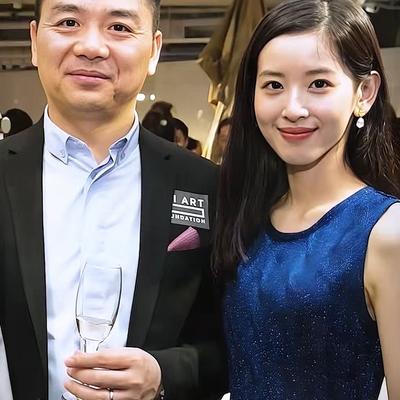 王的135灵感空间：刘强东章泽天合开新公