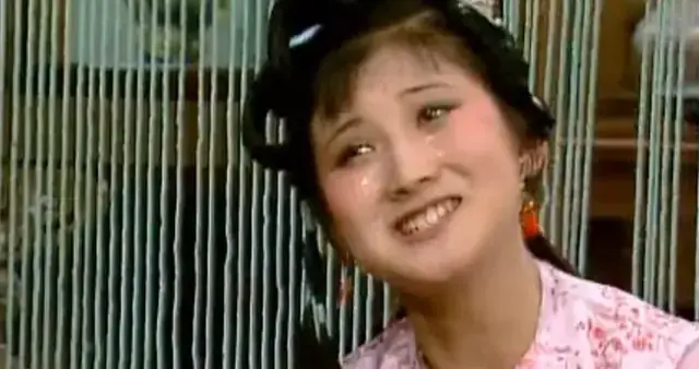 金钏儿之死的根源是什么？“袭人”体会的最深刻！