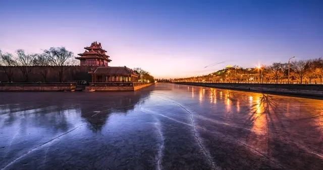 北京内城东南角楼是一座具有极高历史价值和文化意义的明代城楼。