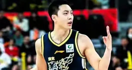 失望！全场拿3分，打四川几乎隐身，球迷：他状态太差了