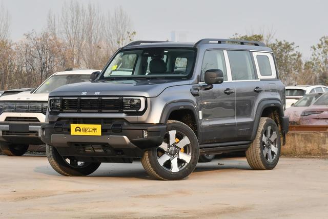 BJ40增程版上市,揭开北汽双胞胎内斗谁在割韭菜,谁在真造车