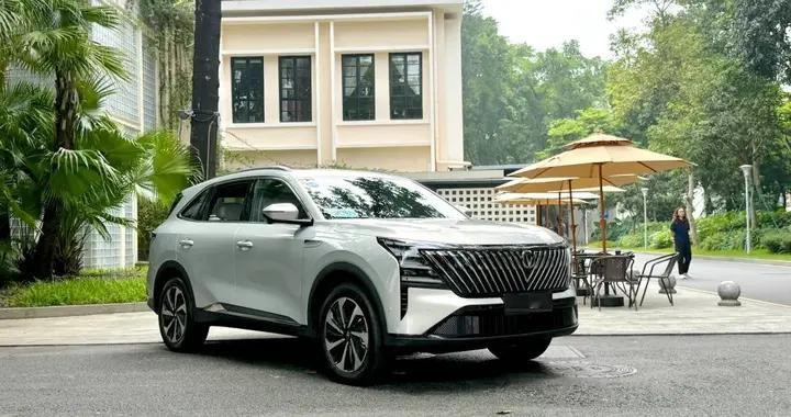 表显油耗3.7L/100km，体验长安CS75PLUS蓝鲸超擎