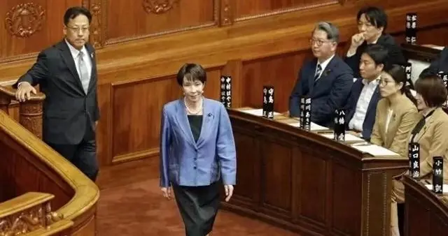 警惕！日本政坛的“极品”出现了