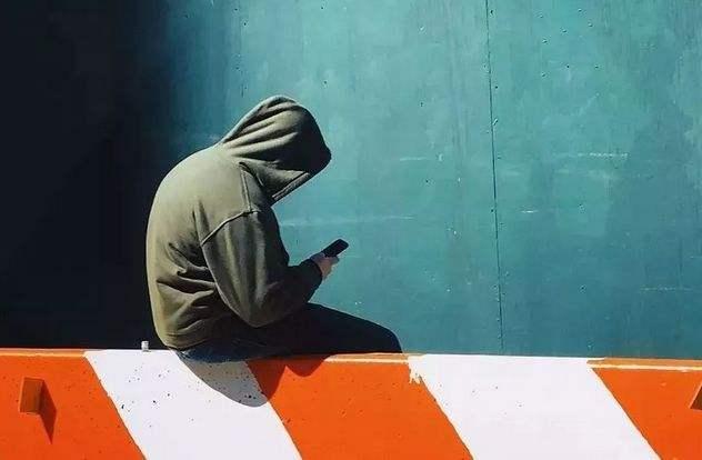 一个休学在家的孩子是怎么被毁掉的？