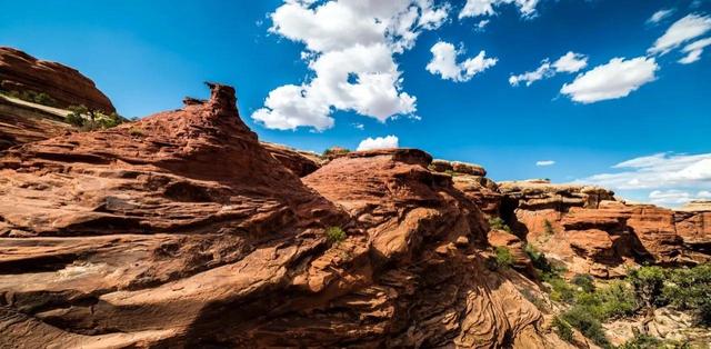 一年盈利3亿美元，驰骋全球的交易高手！十年复合收益率高达87%