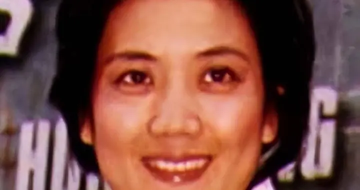 全家移民加拿大，息影后跟丈夫卖薯片，双料影后李秀明现状如何