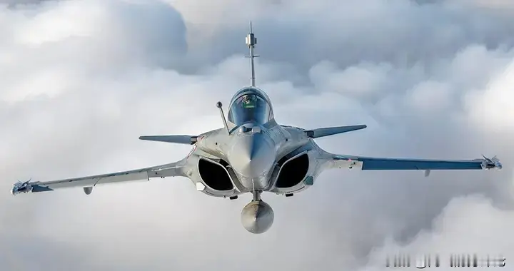 乌克兰从法国采购100架“阵风”，美媒有些焦躁：你们用谁的钱？