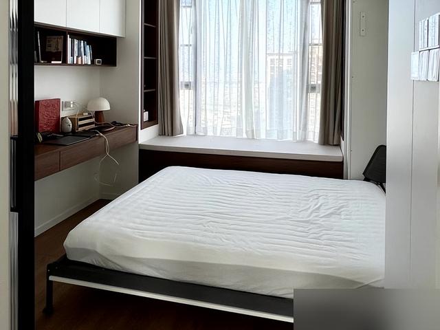 双人床已经落伍了，看看现在流行的“新式床”，一间房当两间用