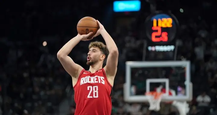 数据骗子还是体系核心？申京的高出手数为何成为火箭的毒药？