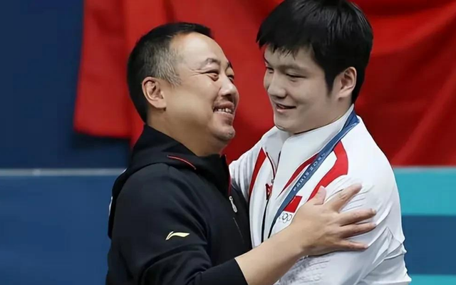 晚上10点，国乒官宣！樊振东确定无缘世乒赛，王楚钦肩负夺冠重任