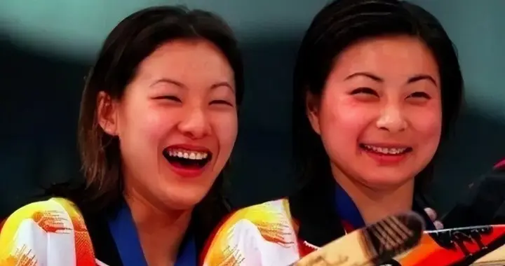 伏明霞和郭晶晶：一对跳水姐妹花，只差三岁，却活成两辈人的样子