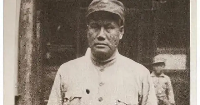 他是四千亩良田的地主：后成八路军旅长，1955年本可授衔上将