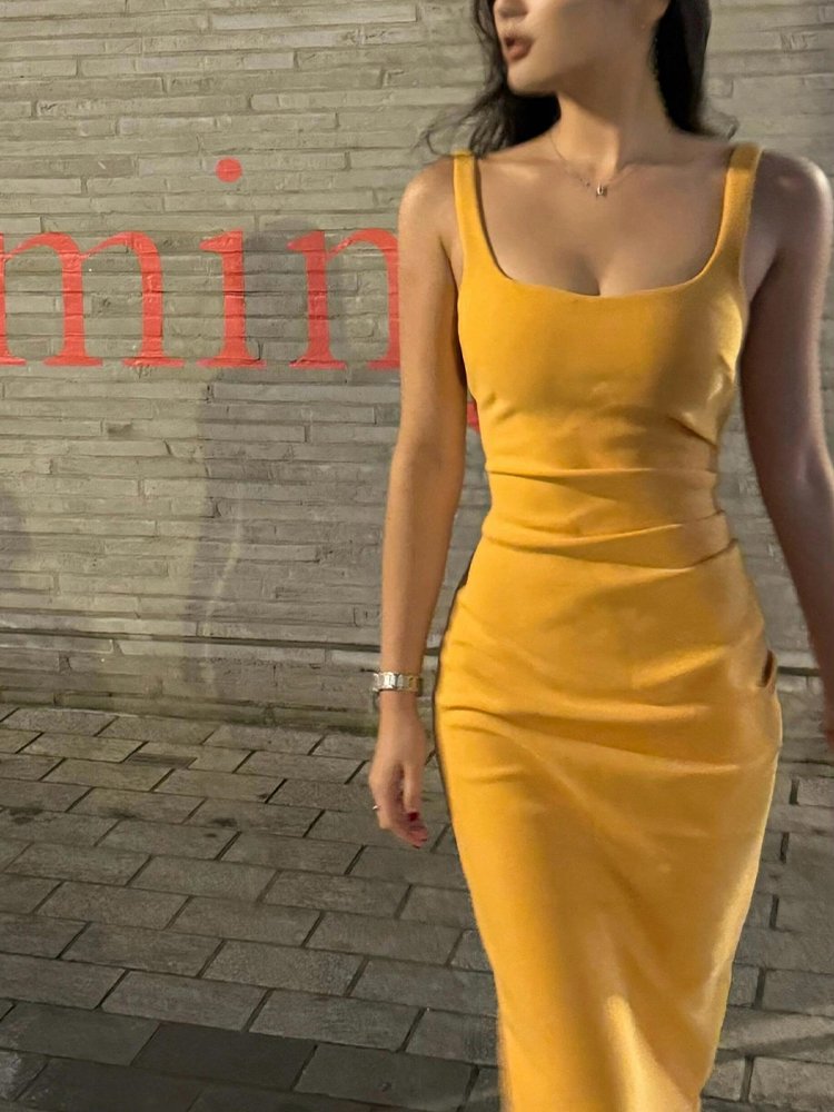 秋冬纯欲风辣妹小个子绝美收腰包臀裙子