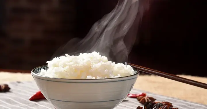 蒸米饭时1个小改变，血糖悄悄稳下来