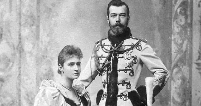 1918年，俄国沙皇被处决后，世界各方的态度及余波