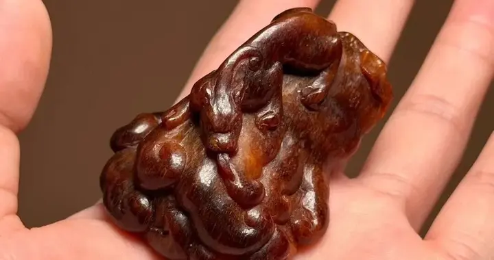 正宗老亚洲犀角雕螭龙古兽赏析