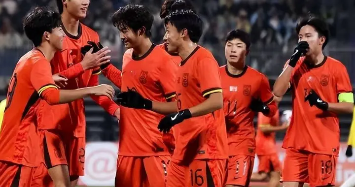 U17亚洲杯，中国队上半场1-0领先卡塔尔，优势之下仍需戒骄戒躁