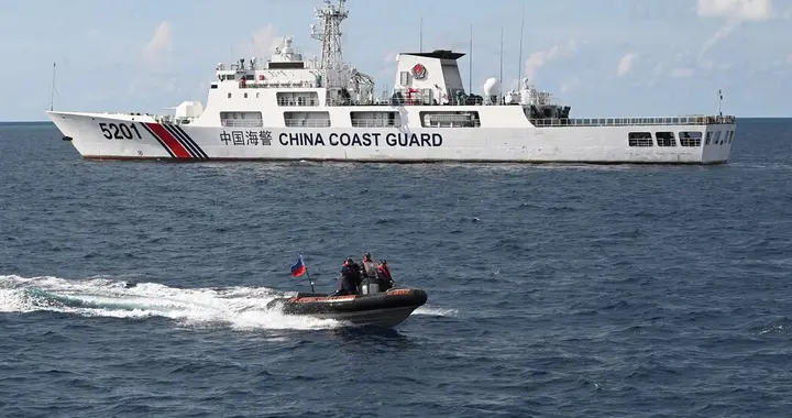 6艘美舰从中东逃难来南海，没啥大本事，就想蹭中国海警的水炮？