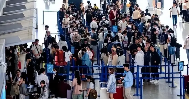 央视再次提醒避免赴日旅游，那些不听劝滞留日本的游客，后悔了吗