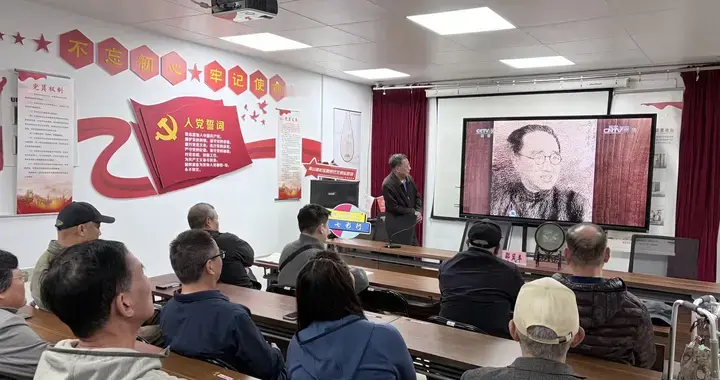 劳模工匠进社区 刀笔生花“刻”传承