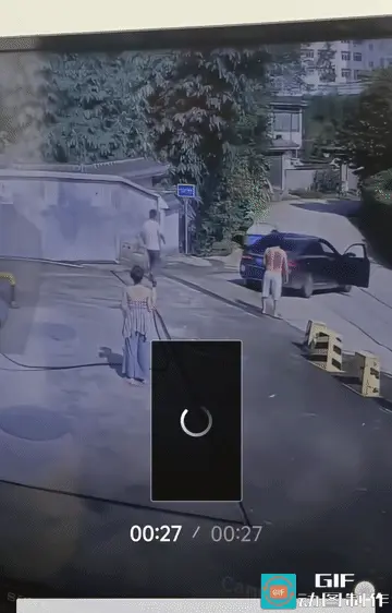 zgjtj：两个男子反应都挺快，可还是没