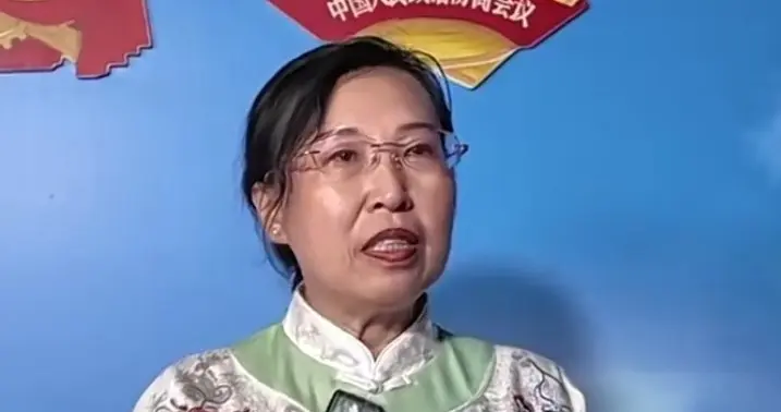 代表两会建议：全面推行中小学生在校躺平午睡，保障学生健康成长