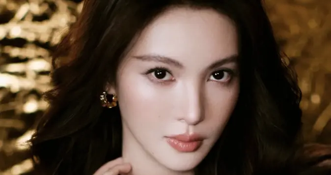 演员金晨被爆交通肇事细节曝光，2025年事故始末引发关注