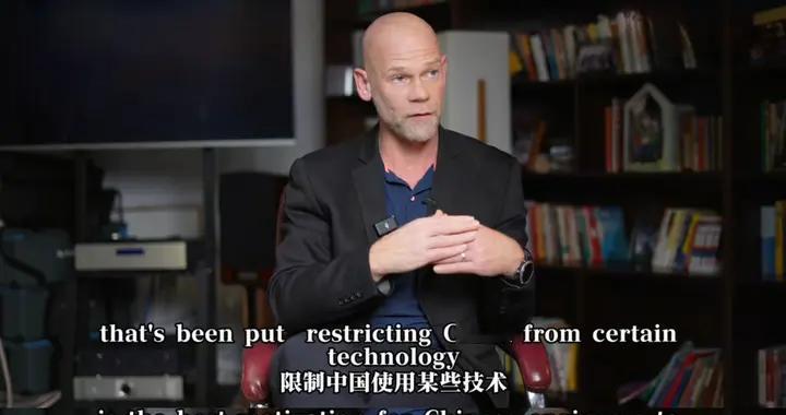 荷兰专家：光刻机是合法的“印钞机”，中国正在被迫拥有这台设备