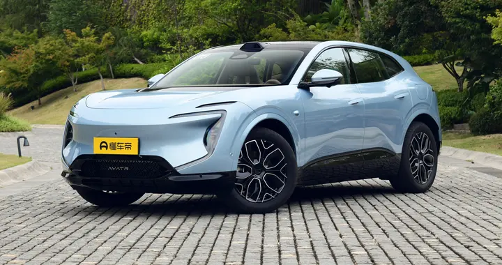 阿维塔07 2026 款太行底盘 + 35.7 分贝静谧性，北方人冬天开车不遭罪